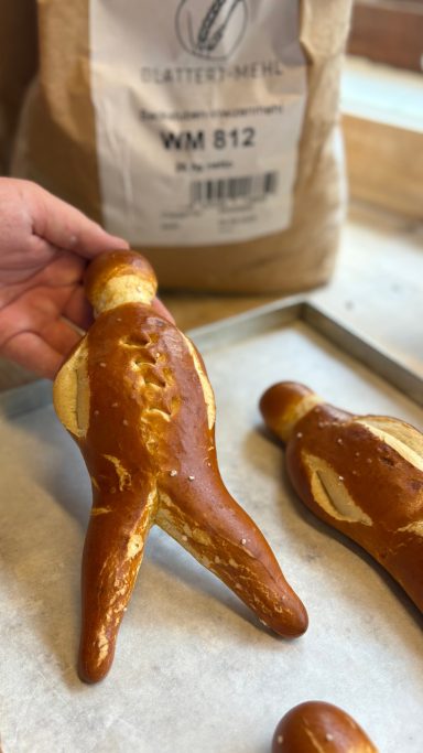 Laugenweckmänner aus speziellem Laugenteig für süße und herzhafte Beläge und Aufstriche